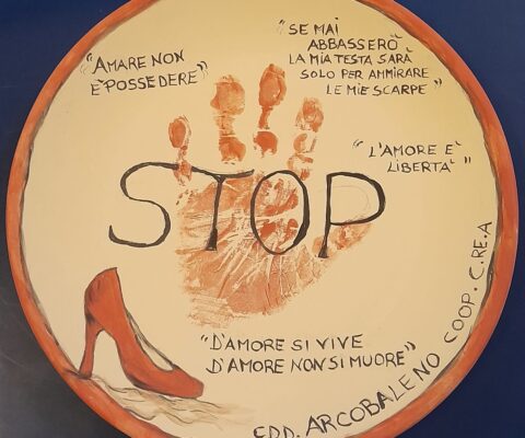 CDD Arcobaleno un’opera per dire STOP alla violenza sulle donne!